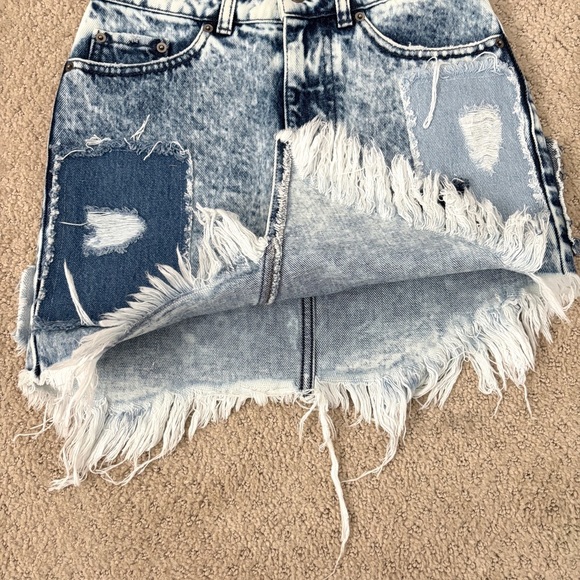 NEW Retrofete Irene Denim Mini Skirt Patchwork Blue Acid Wash Asymmetric Hem XS - Picture 4 of 8